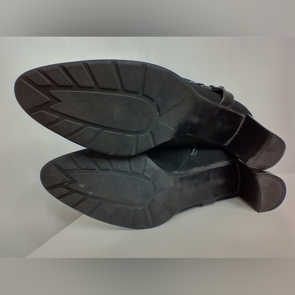 STUART WEITZMAN GORTEX HARNESS BOOTIES - Picture 9 of 9